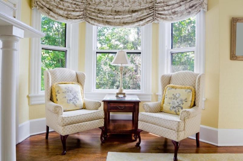 | Chestnut Street Inn