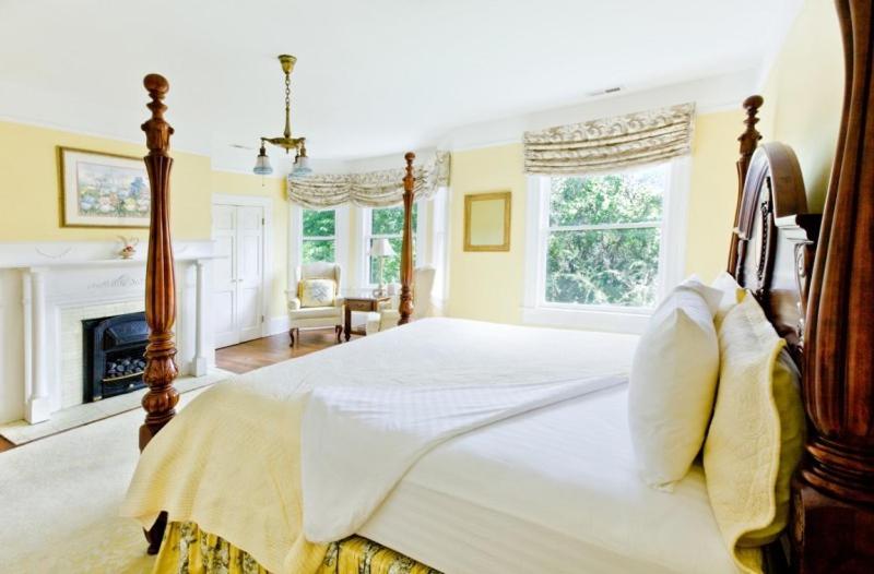 | Chestnut Street Inn
