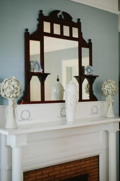 | Chestnut Street Inn
