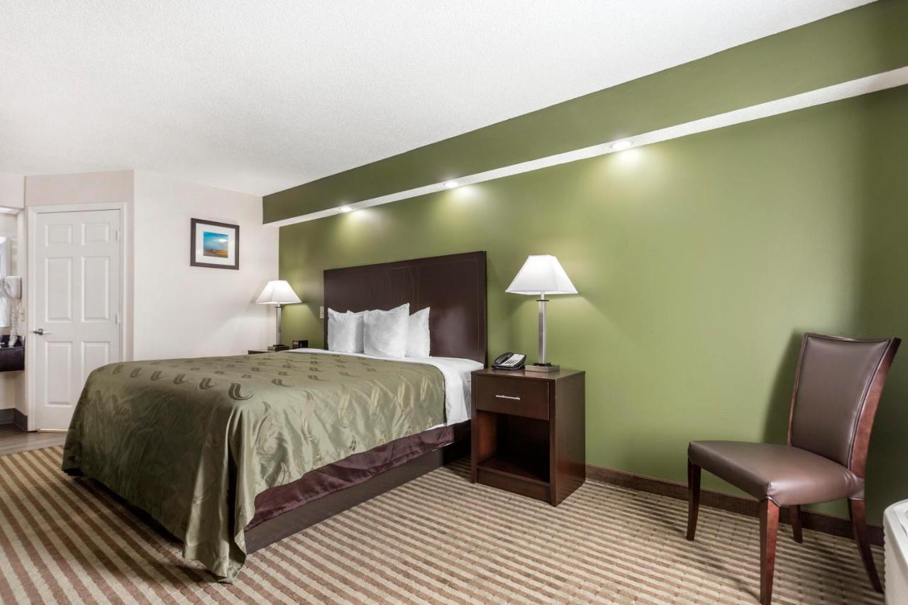 King Room - Smoking  at Quality Inn Lancaster