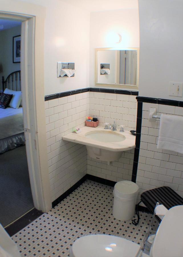  | The Norwich Inn