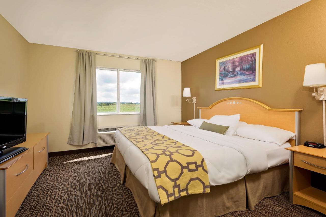 King Studio Suite - Non-Smoking at Baymont by Wyndham Lawrenceburg