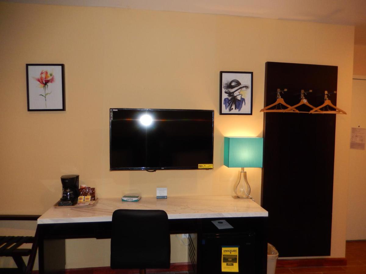 King Room - Accessible/Non-Smoking at Quality Inn near Sunset Park
