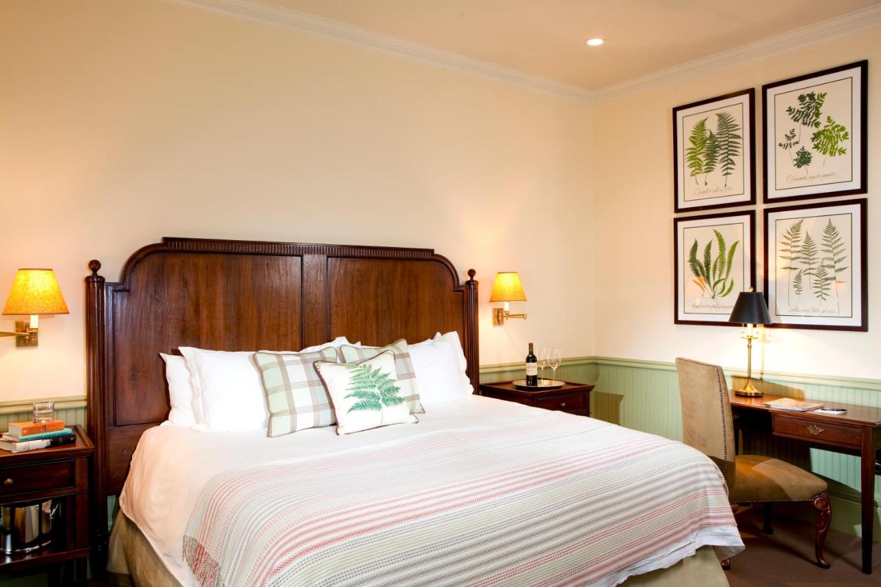 | New Sheridan Hotel