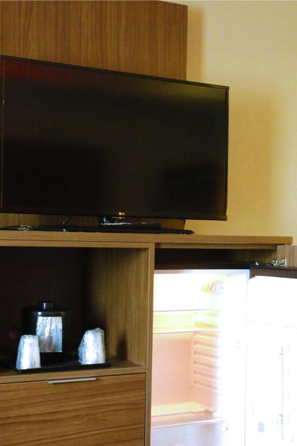 Family Double Room at Kalika Hotel