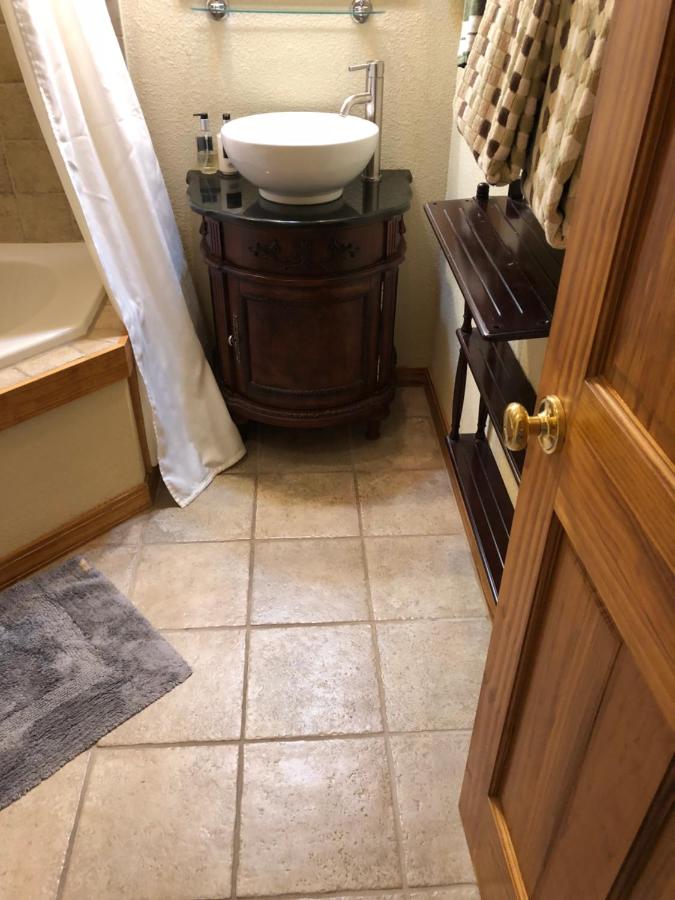 Deluxe King Suite at All Seasons Inn