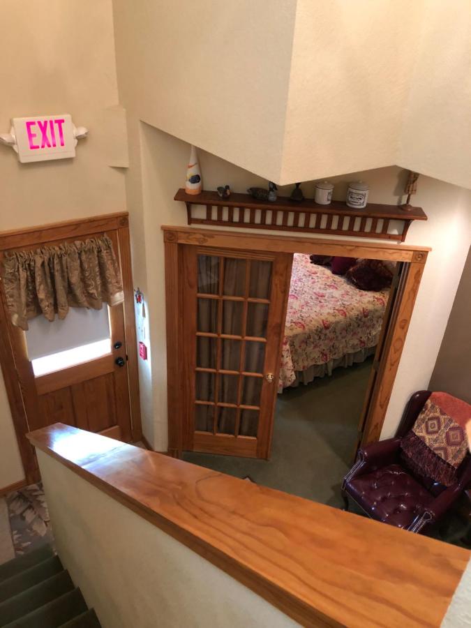 Two-Bedroom Suite at All Seasons Inn