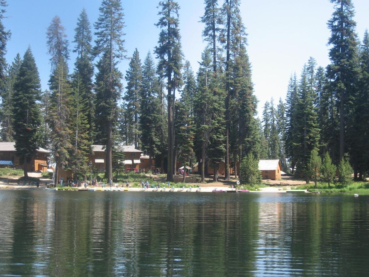 | Montecito Sequoia Lodge