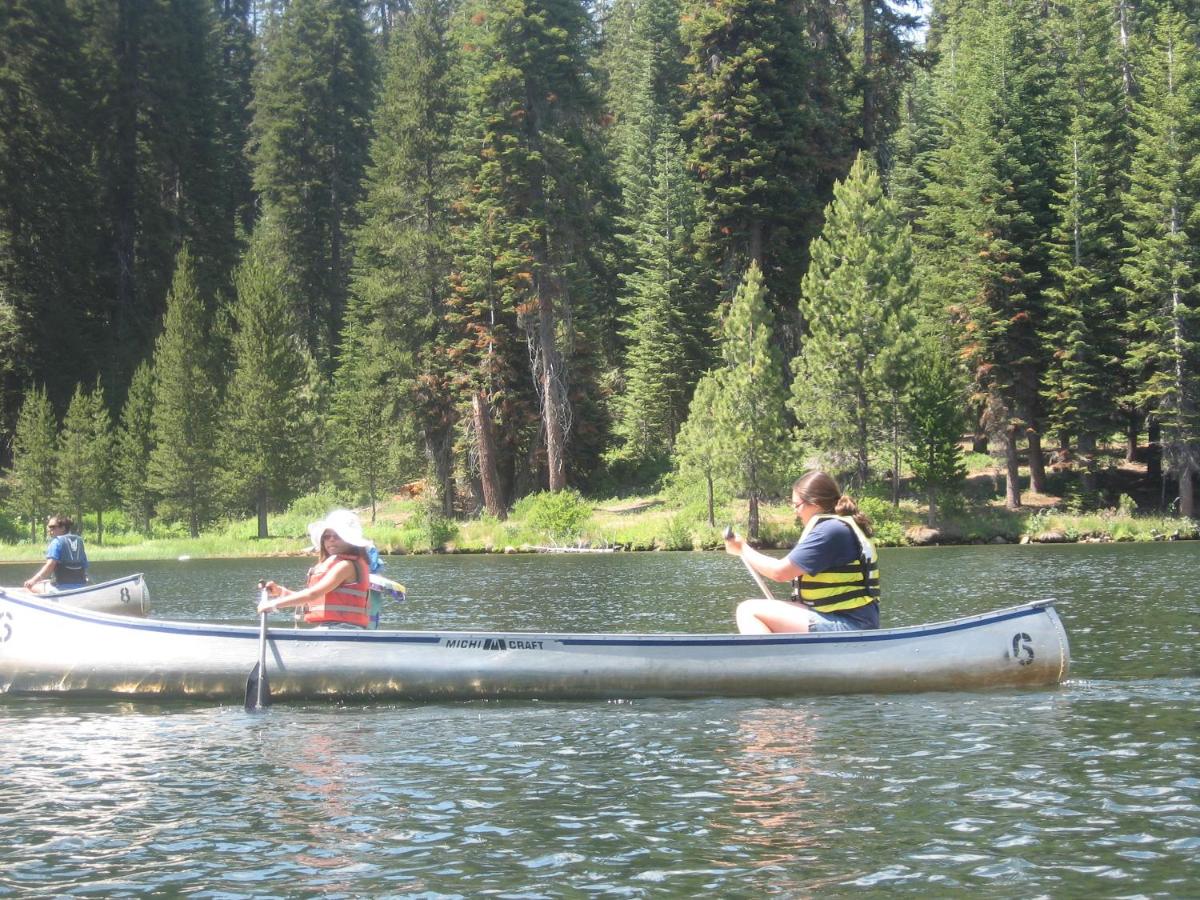 | Montecito Sequoia Lodge