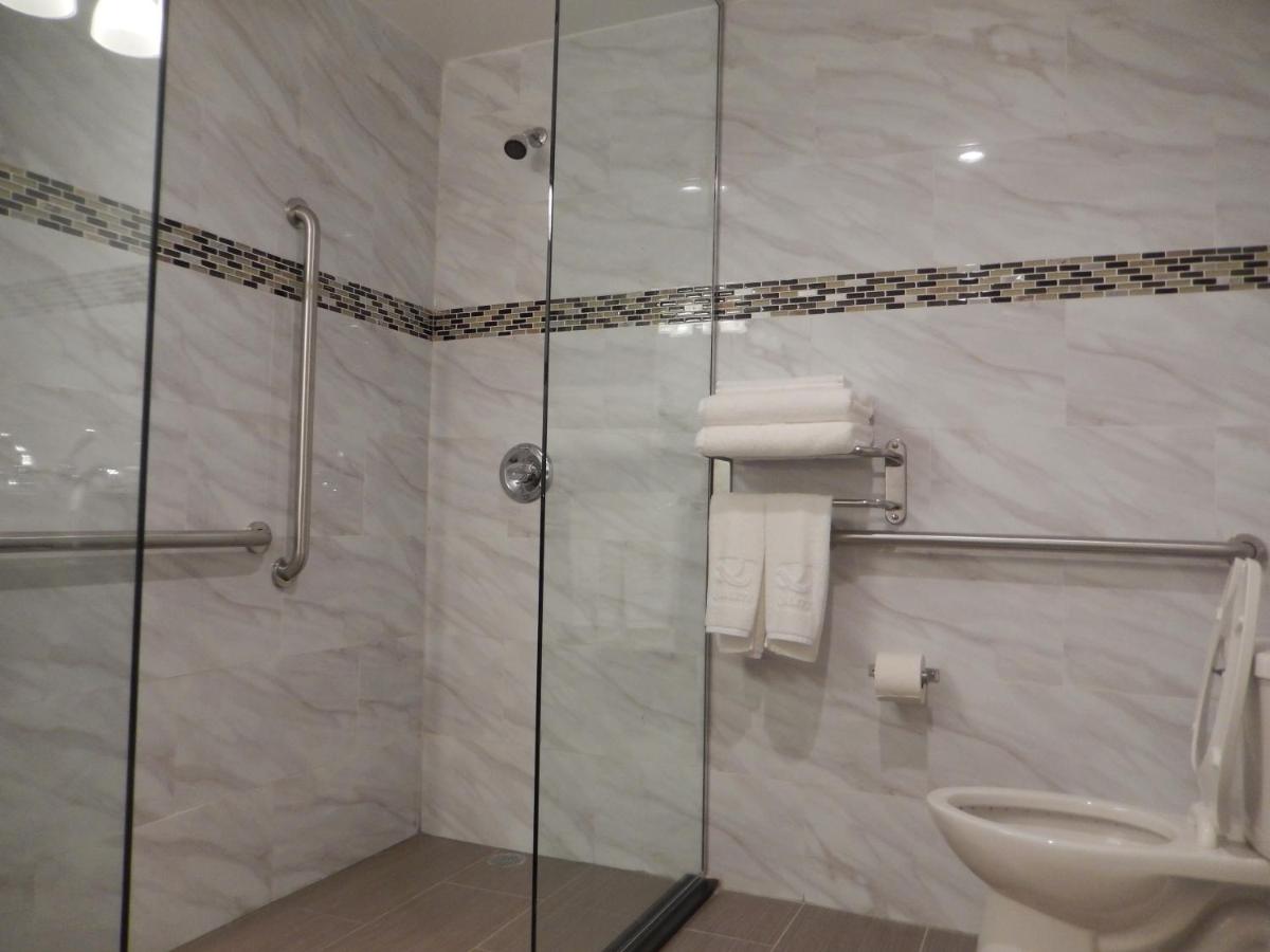 King Room - Accessible/Non-Smoking at Quality Inn near Sunset Park