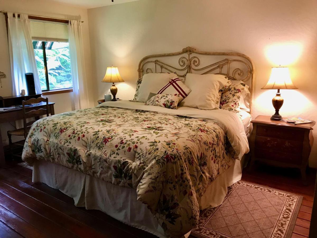 | Hale Maluhia Country Inn