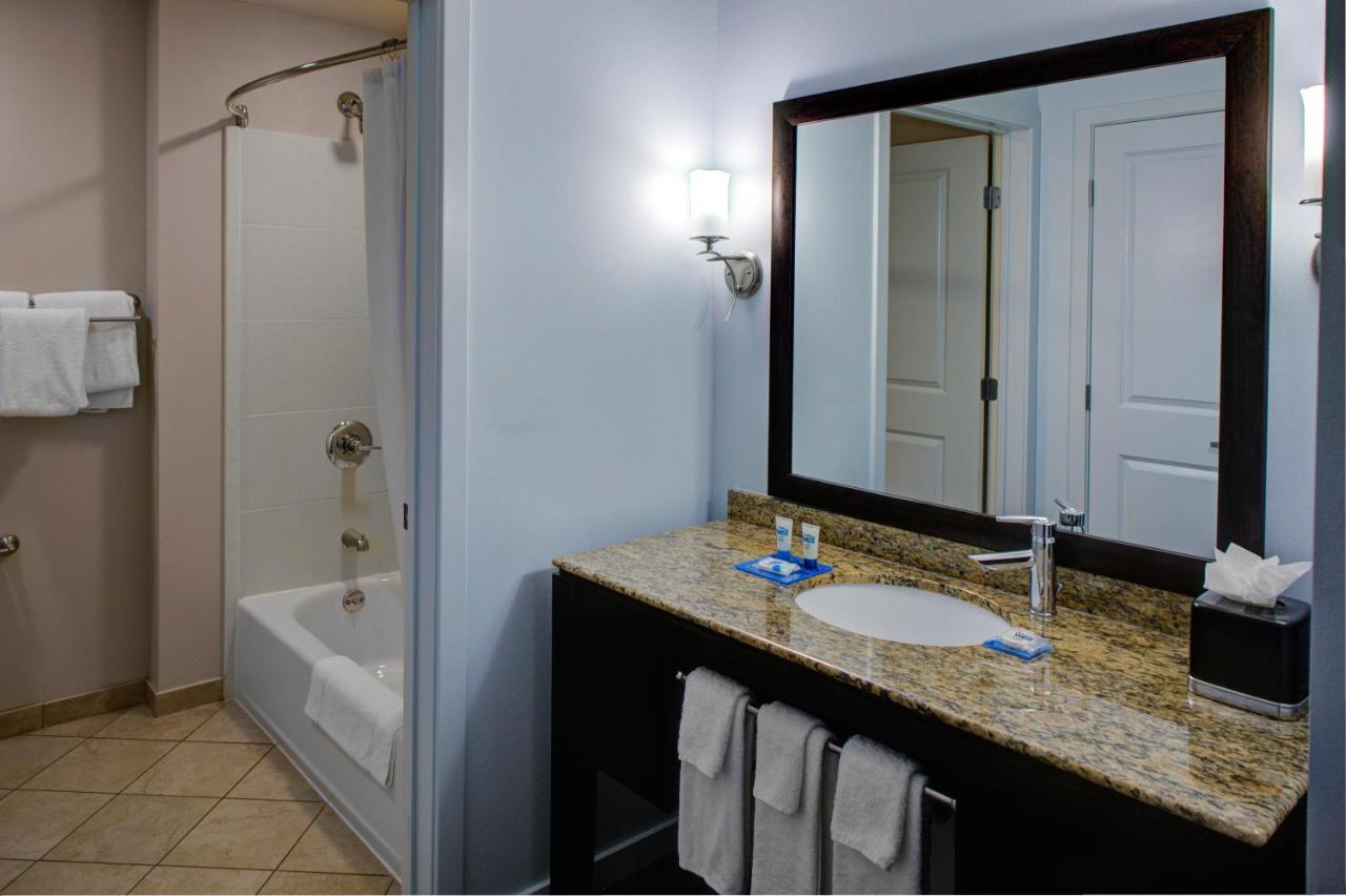 One Bedroom King Suite at Hyatt House Shelton