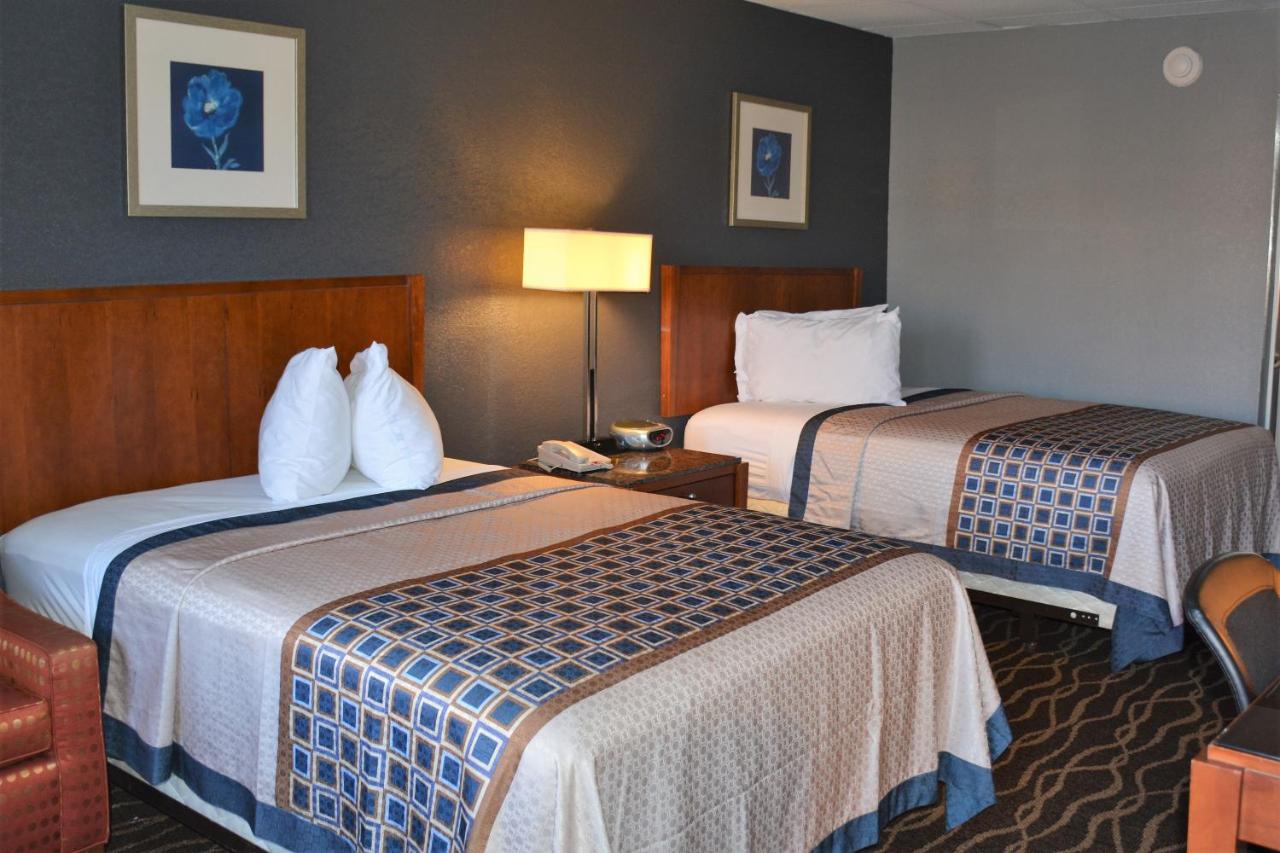 Deluxe Double Room - Mobility Access/Non-Smoking at Travelodge by Wyndham Walterboro