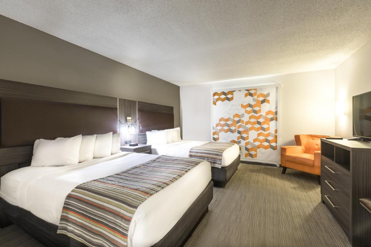 One-Bedroom Queen Suite with Two Queen Beds - Non-Smoking at Country Inn & Suites by Radisson, Lake Norman Huntersville, NC