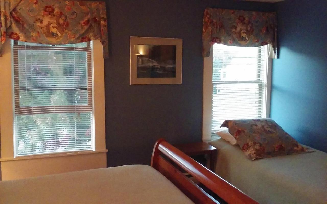  | Smugglers Notch Inn