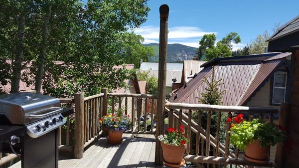 | Minturn Inn