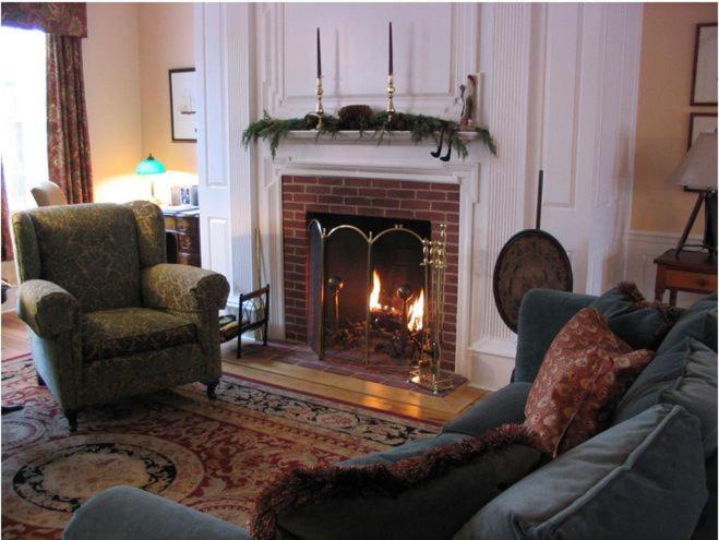 | Compass Rose Inn