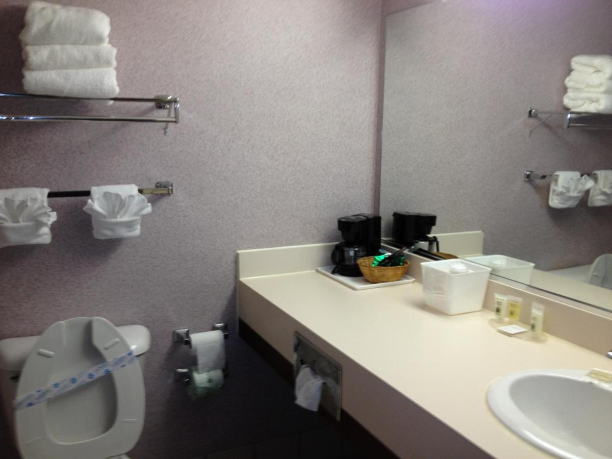 Standard Double Room at Cherokee Grand Hotel