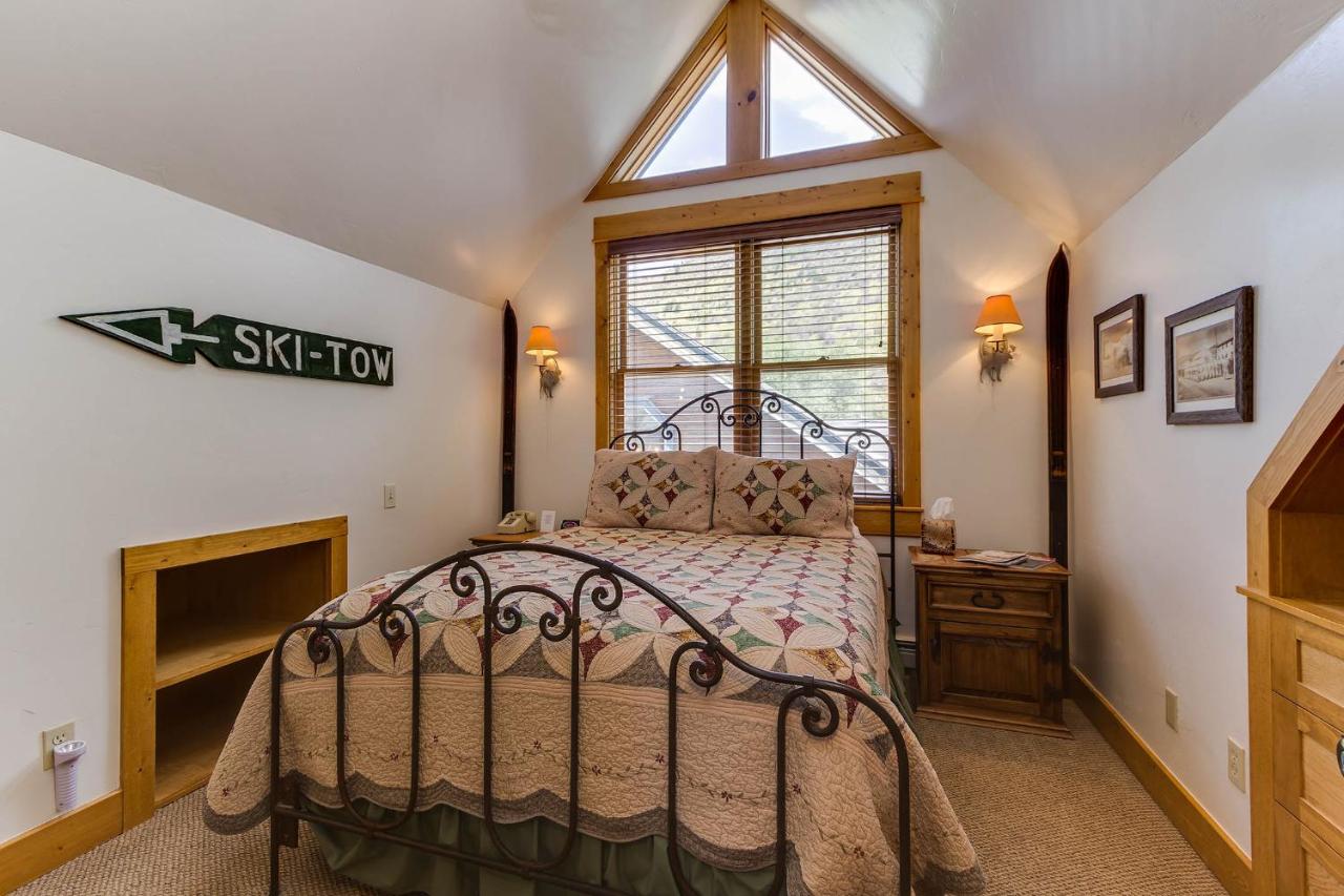 | Minturn Inn
