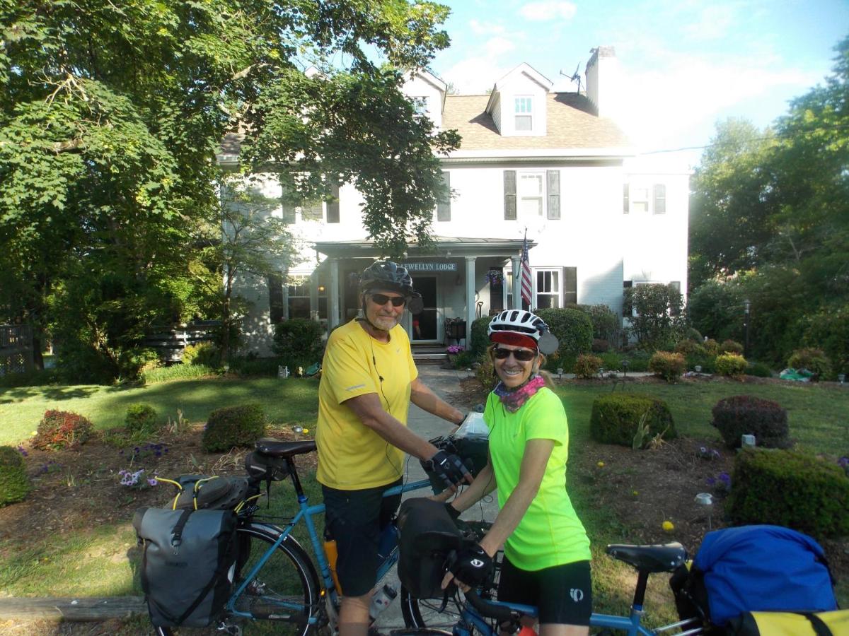 | A B&B at Llewellyn Lodge
