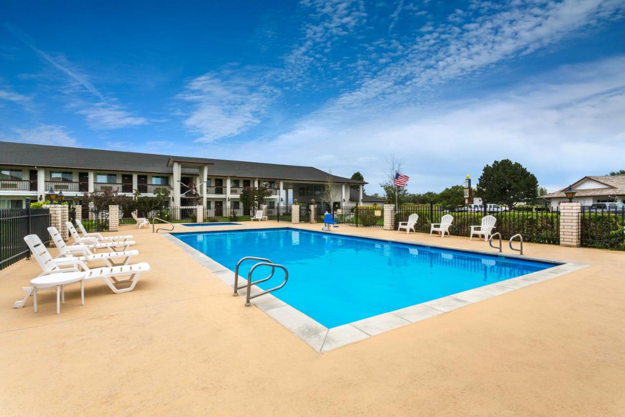 | Days Inn by Wyndham Delta