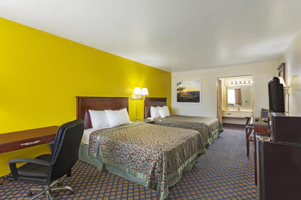 | Days Inn by Wyndham Delta