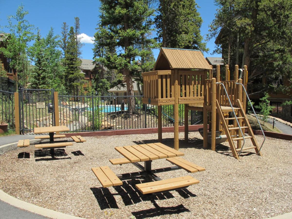 | Mountain Thunder Lodge