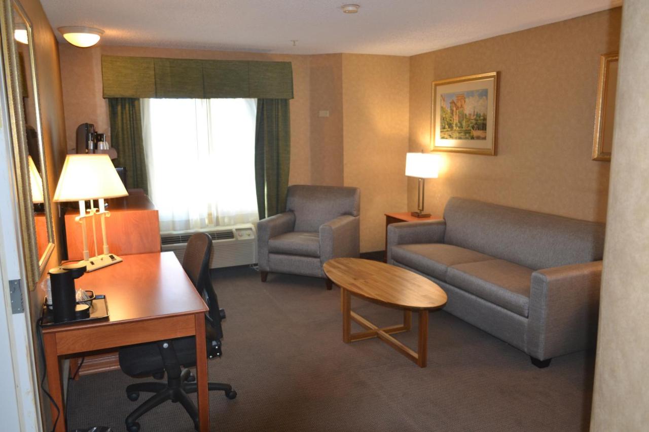 King Studio Suite - Non-Smoking at Baymont by Wyndham Barstow Historic Route 66