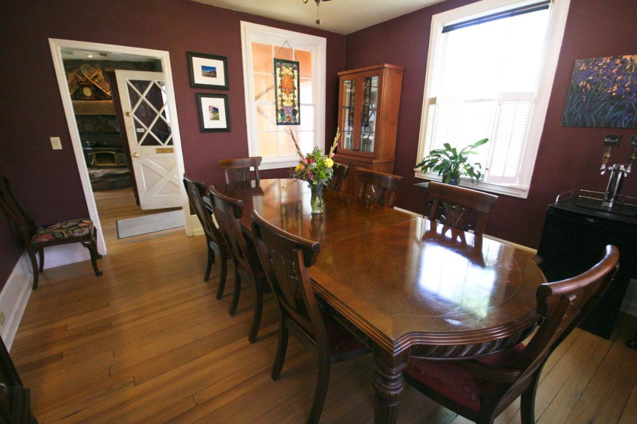 | Purple Mountain Bed & Breakfast & Spa