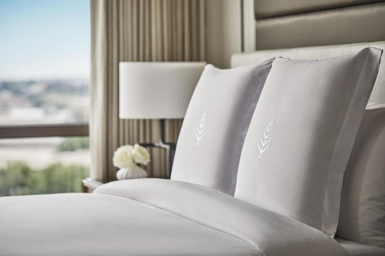 City View Four Seasons Executive Suite at Four Seasons Hotel Austin