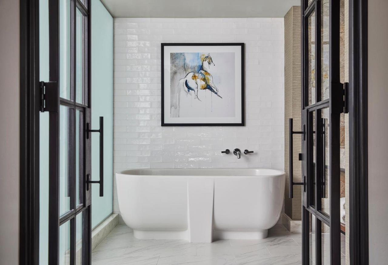 One-Bedroom King Suite with Lake View at Four Seasons Hotel Austin
