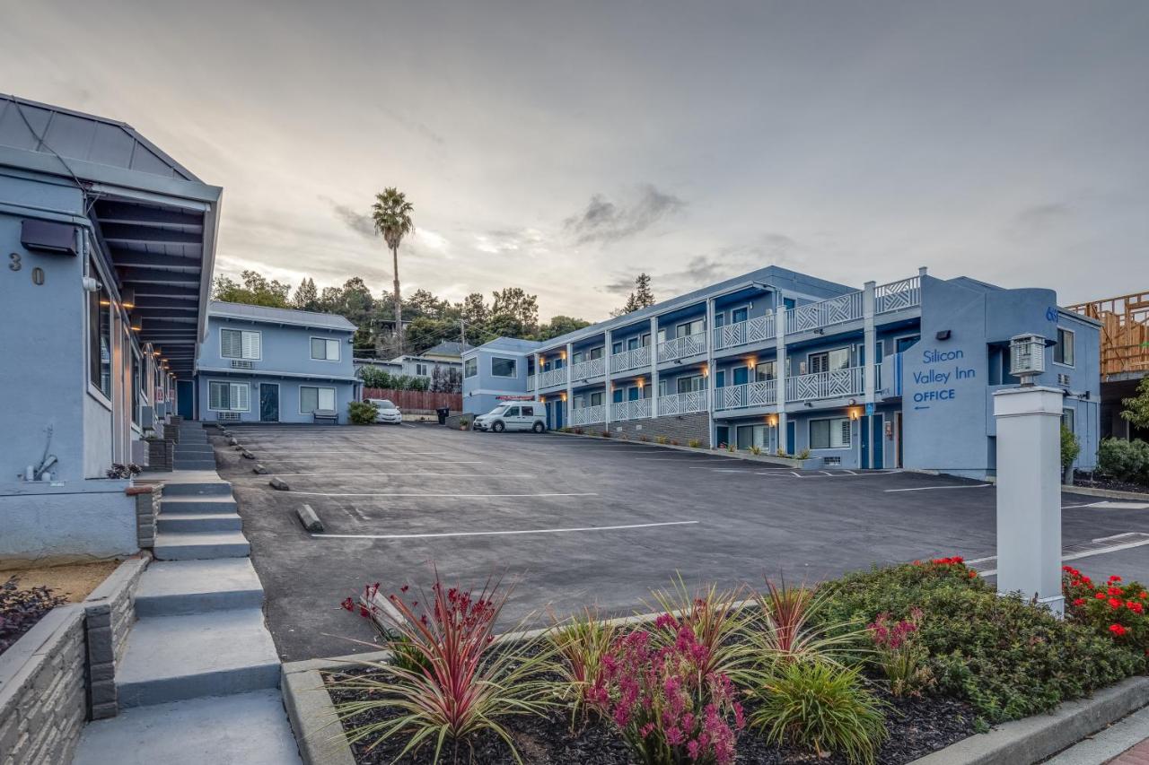 | Silicon Valley Inn
