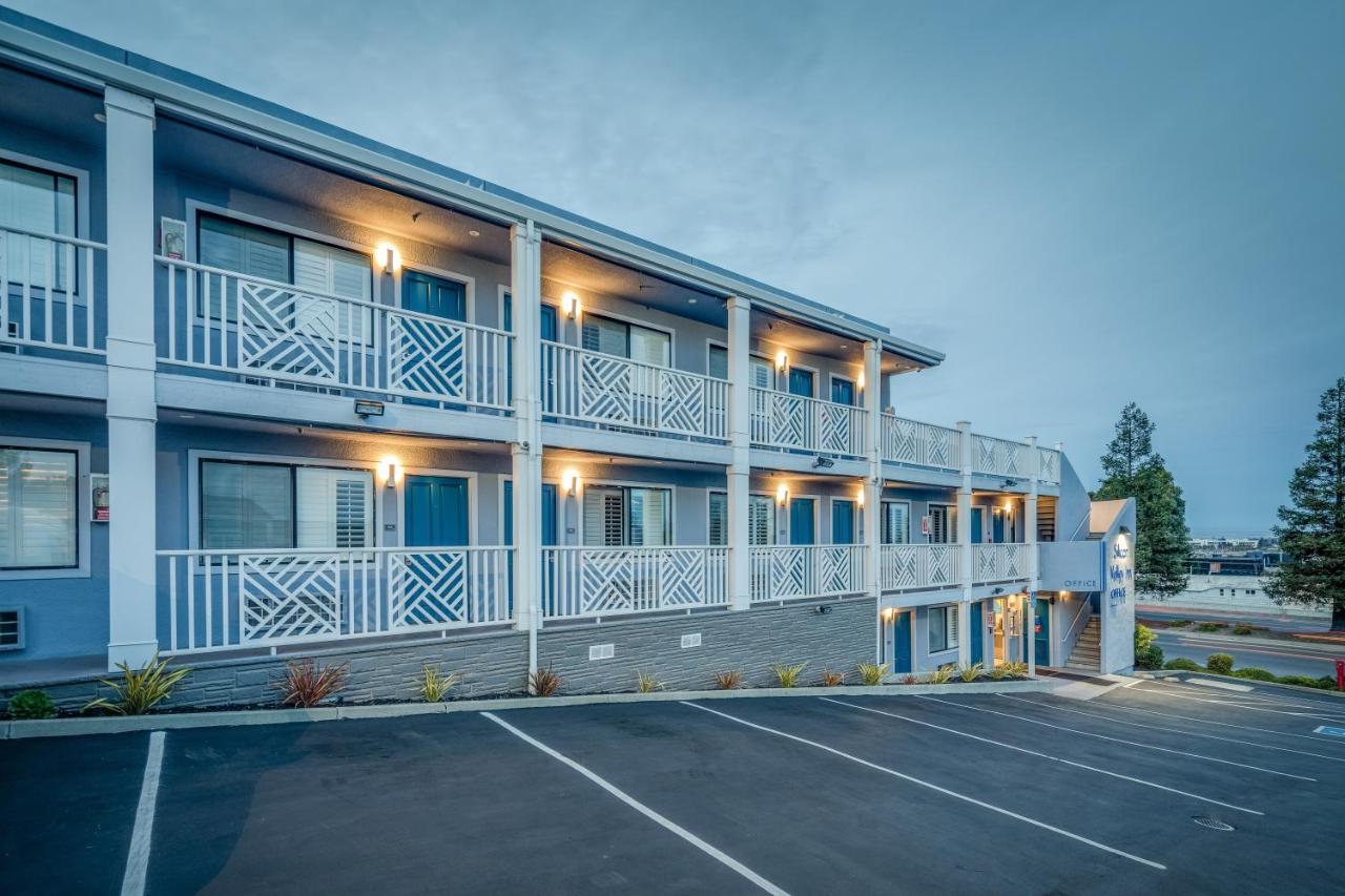 | Silicon Valley Inn