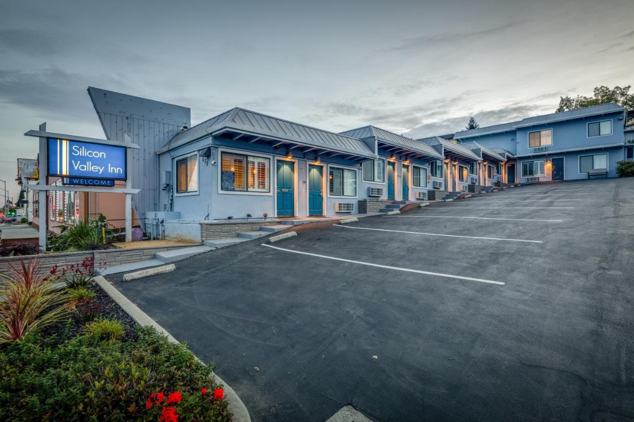 | Silicon Valley Inn