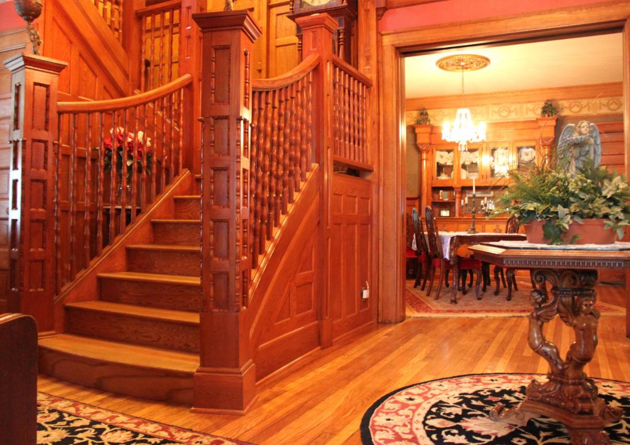 | Himelhoch Bed & Breakfast