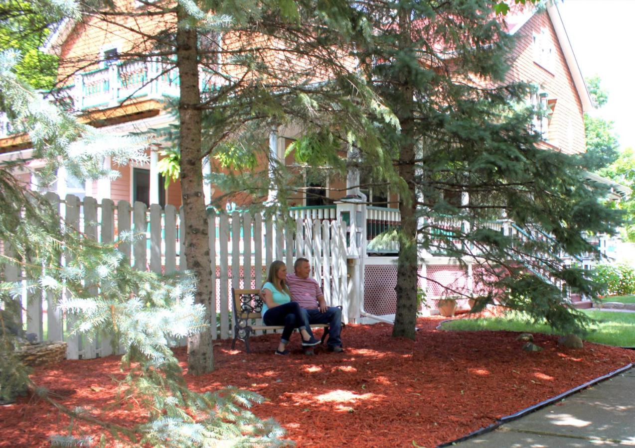 | Himelhoch Bed & Breakfast