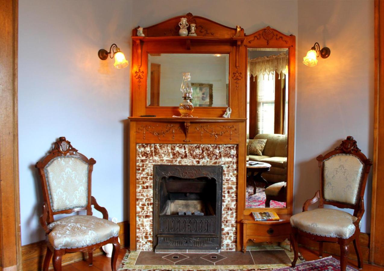 | Himelhoch Bed & Breakfast