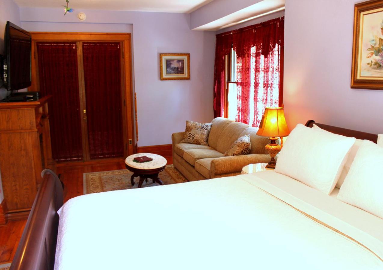 | Himelhoch Bed & Breakfast