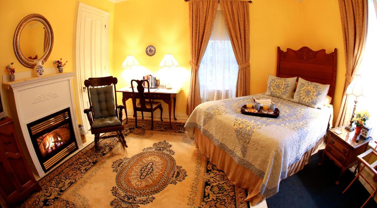 | Center Harbor Sutton House B & B