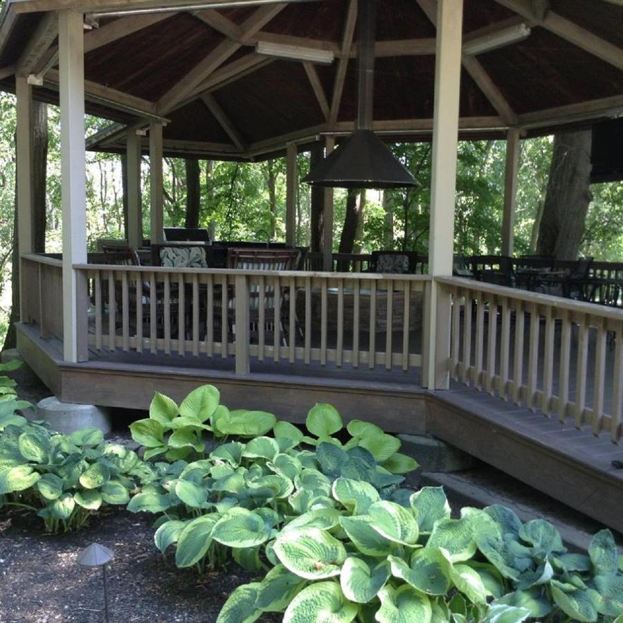 | Mill Creek Gardens