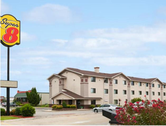 | Super 8 by Wyndham Danville VA