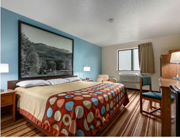 | Super 8 by Wyndham Danville VA