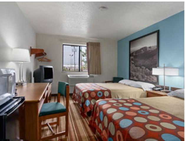 | Super 8 by Wyndham Danville VA