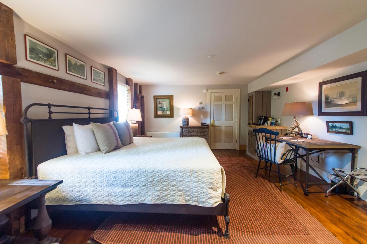 | Three Chimneys Inn