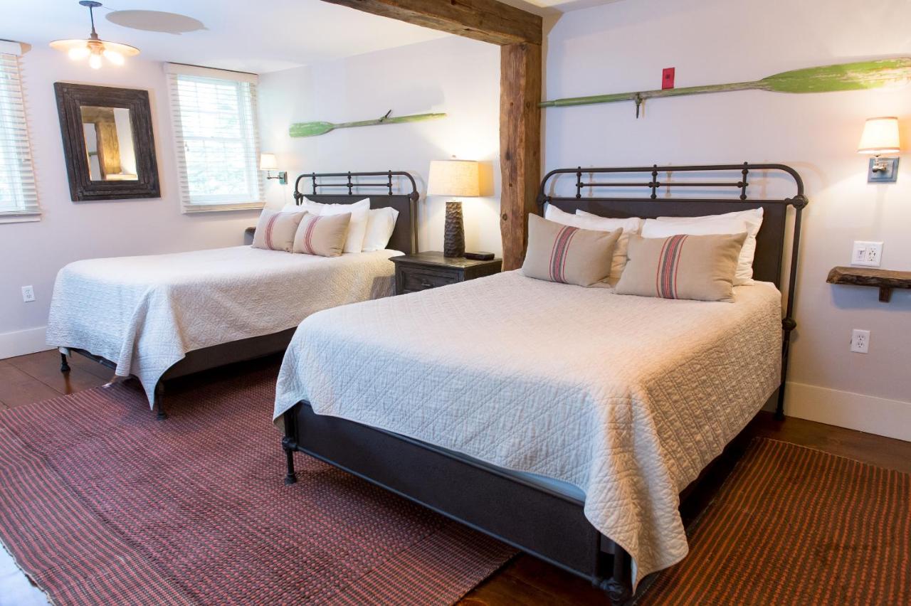 | Three Chimneys Inn