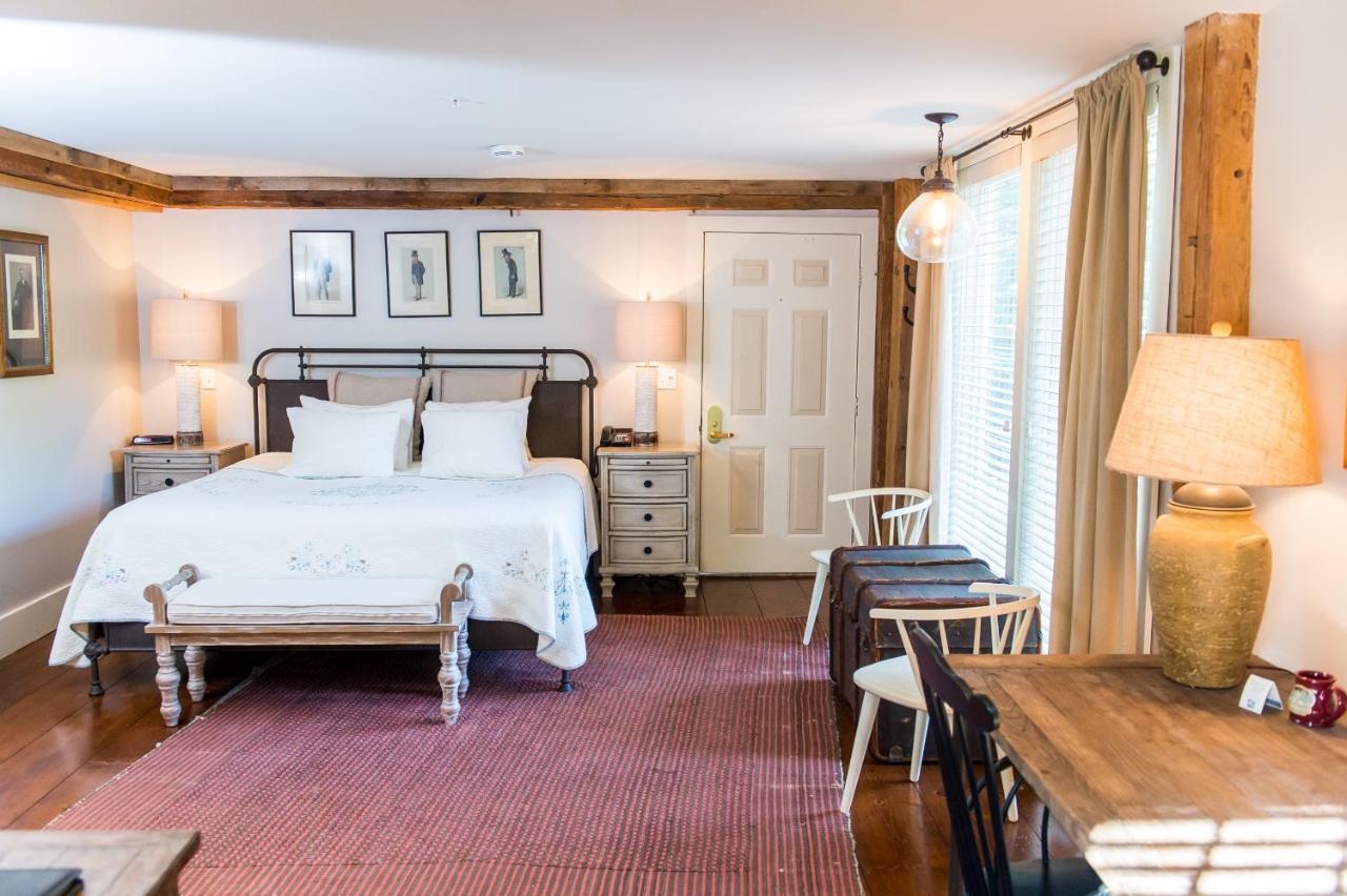 | Three Chimneys Inn