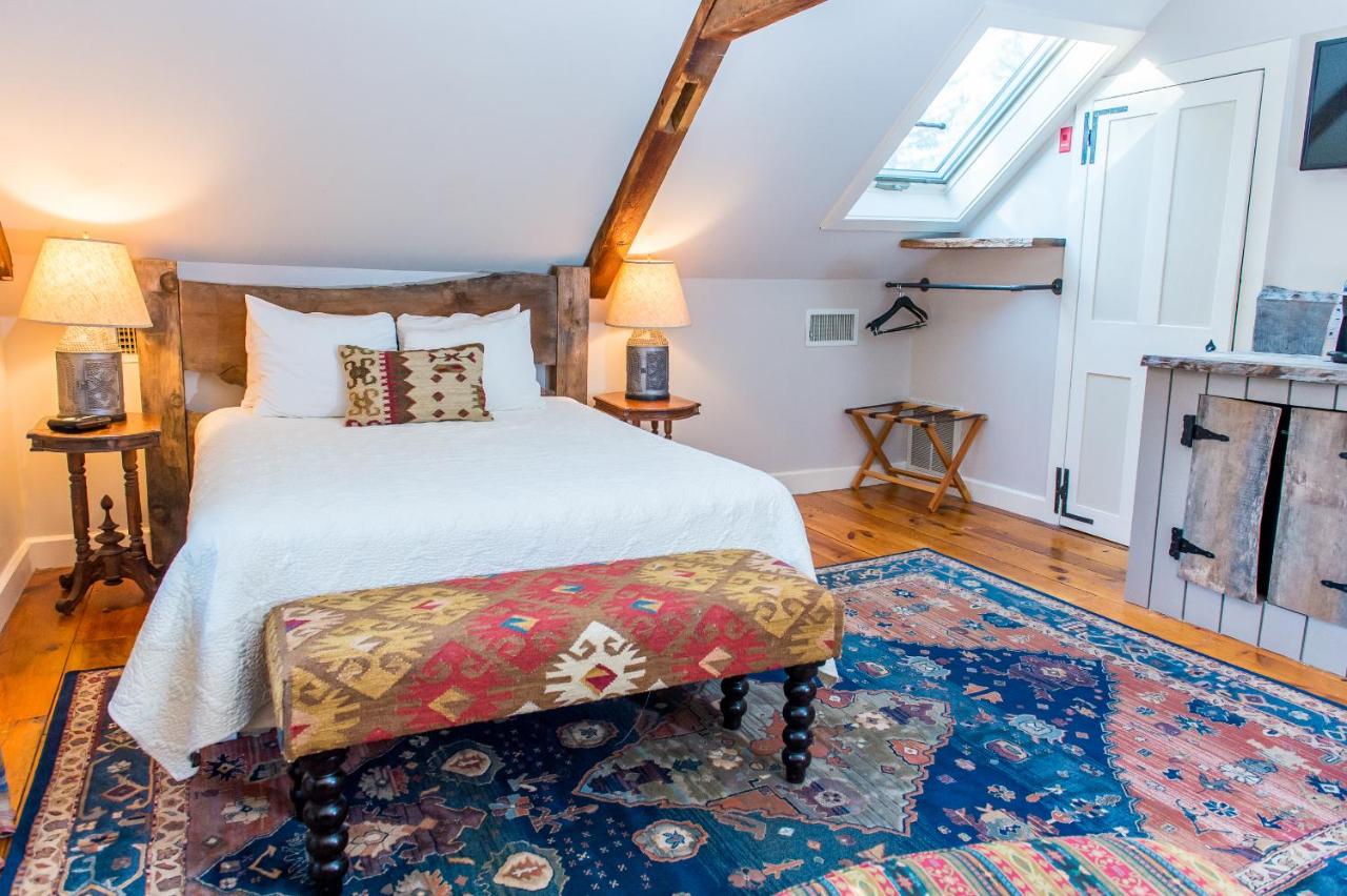 | Three Chimneys Inn