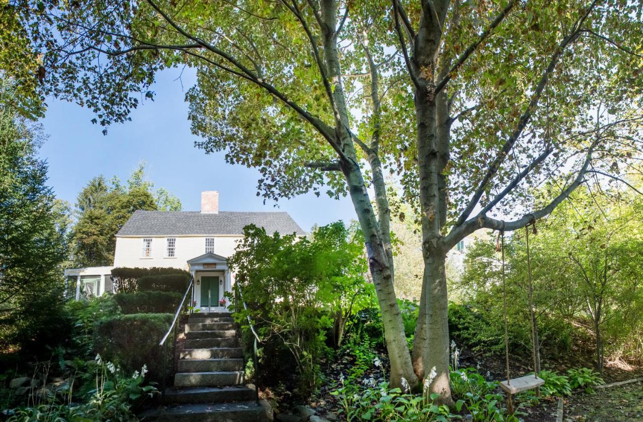 | Three Chimneys Inn