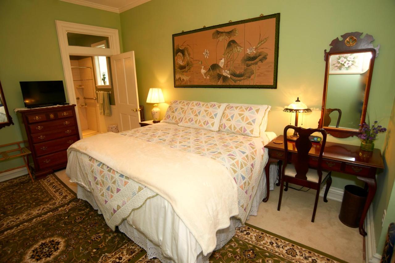 | Center Harbor Sutton House B & B