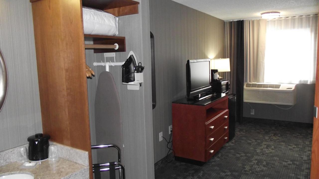  | Country Inn & Suites by Radisson, Portland Delta Park, OR